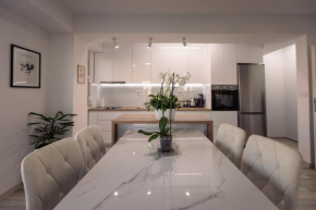 T20 Apartments